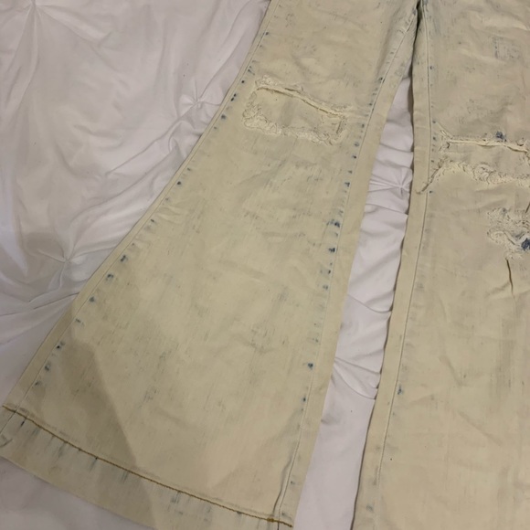 NWT Carmar high rise stretch flare jean - Picture 3 of 6